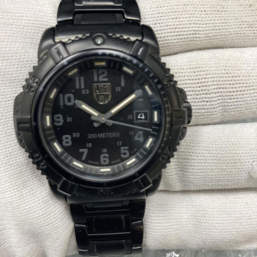 Front Full View Of Luminox 7251.BO Stainless Steel Watch Pre Owned Condition Good