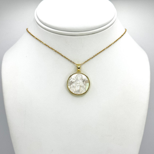 Mother of pearl White Circle Cross Necklace