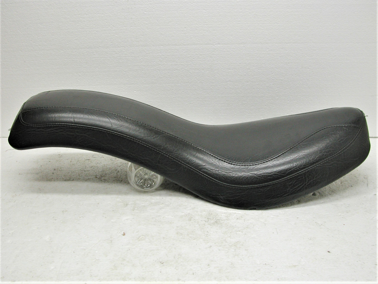 Mustang Seat 6FCP/7503 Harley Davidson FX FL 1958-1984 with 74" & 80" Swingarm