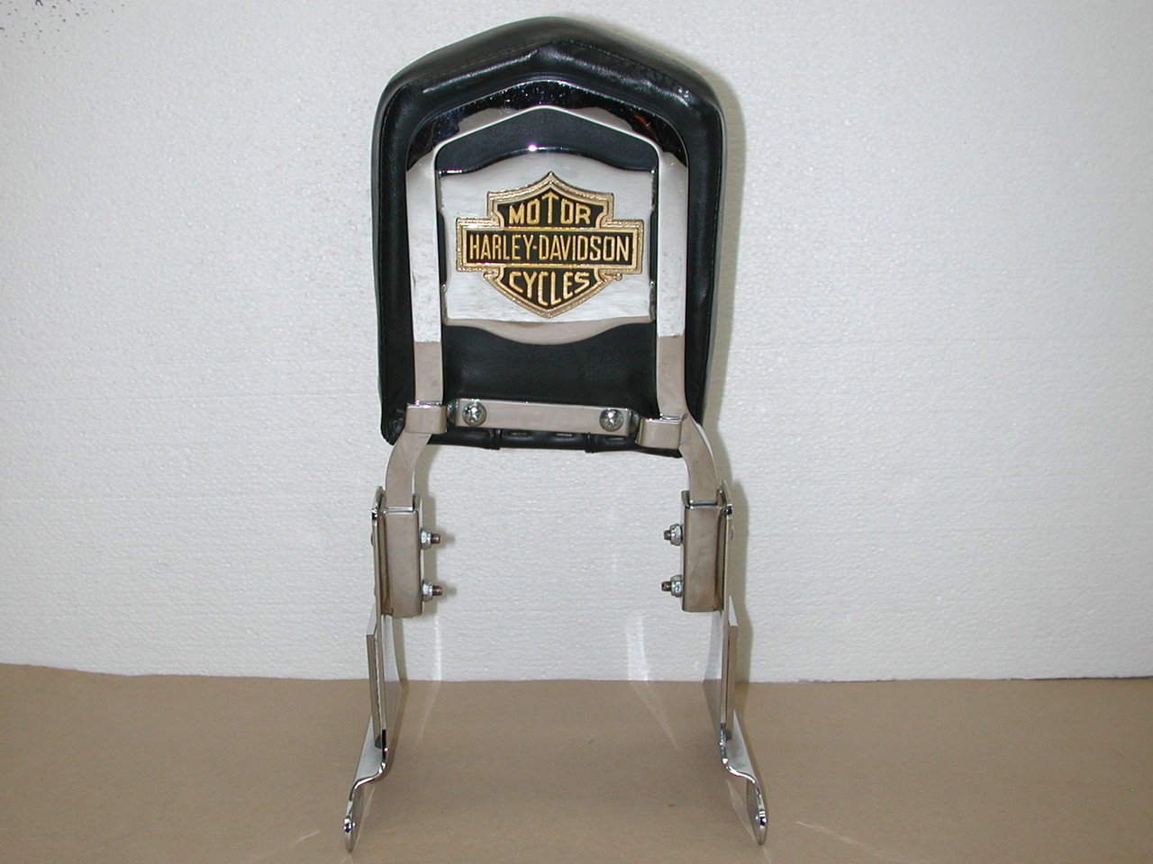 HARLEY DAVIDSON Sportster XL 17.5" OEM Backrest Sissy Bar 