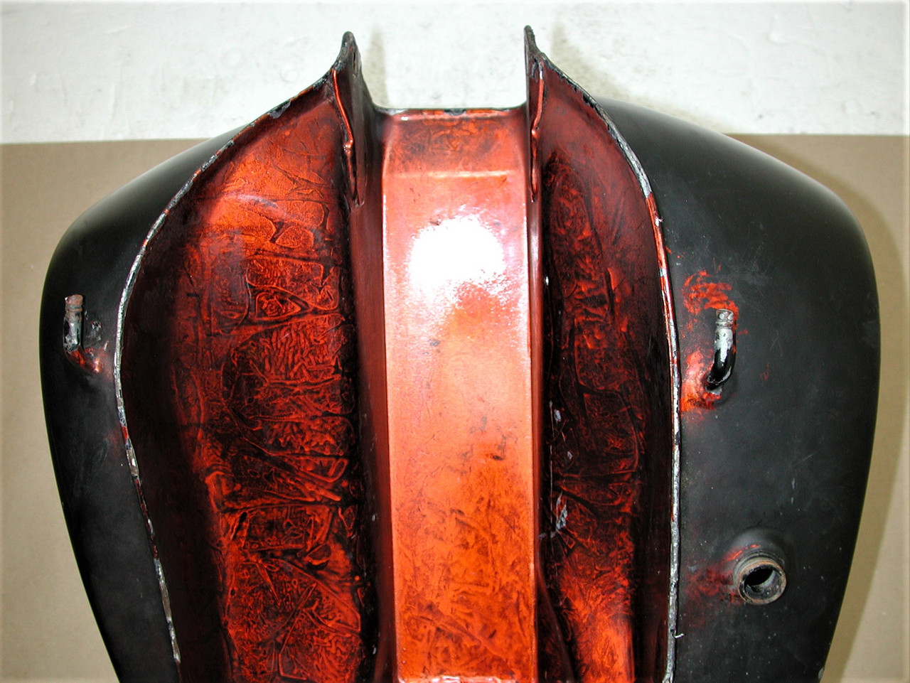 Vintage HARLEY DAVIDSON Touring 1980-1988 FLT  FLHT OEM 61019-83A Fuel Gas Tank