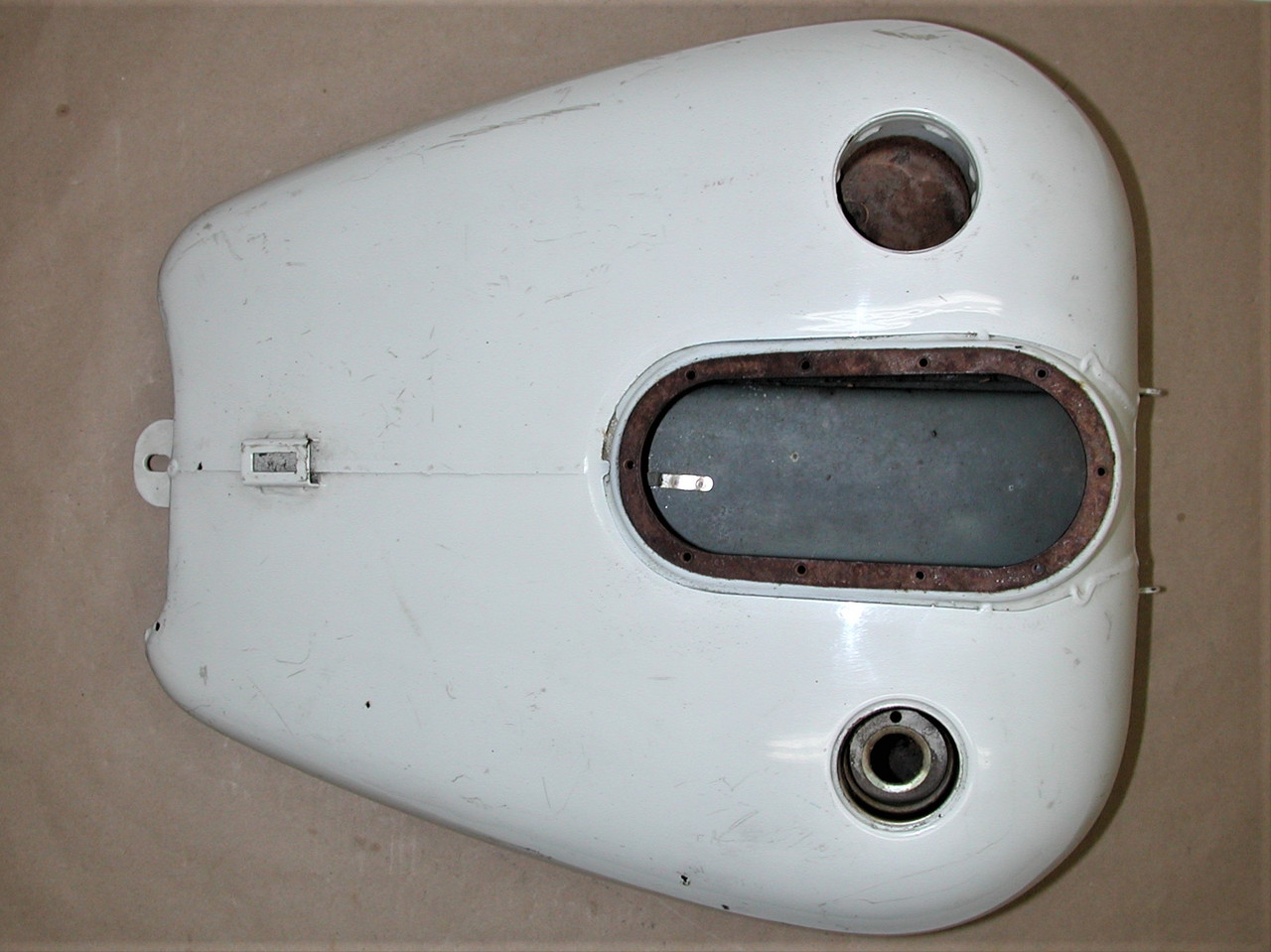 HARLEY DAVIDSON Road King FLHRI 2000-2003 OEM Motorcycle Fuel Gas Tank P/N: 61268-00