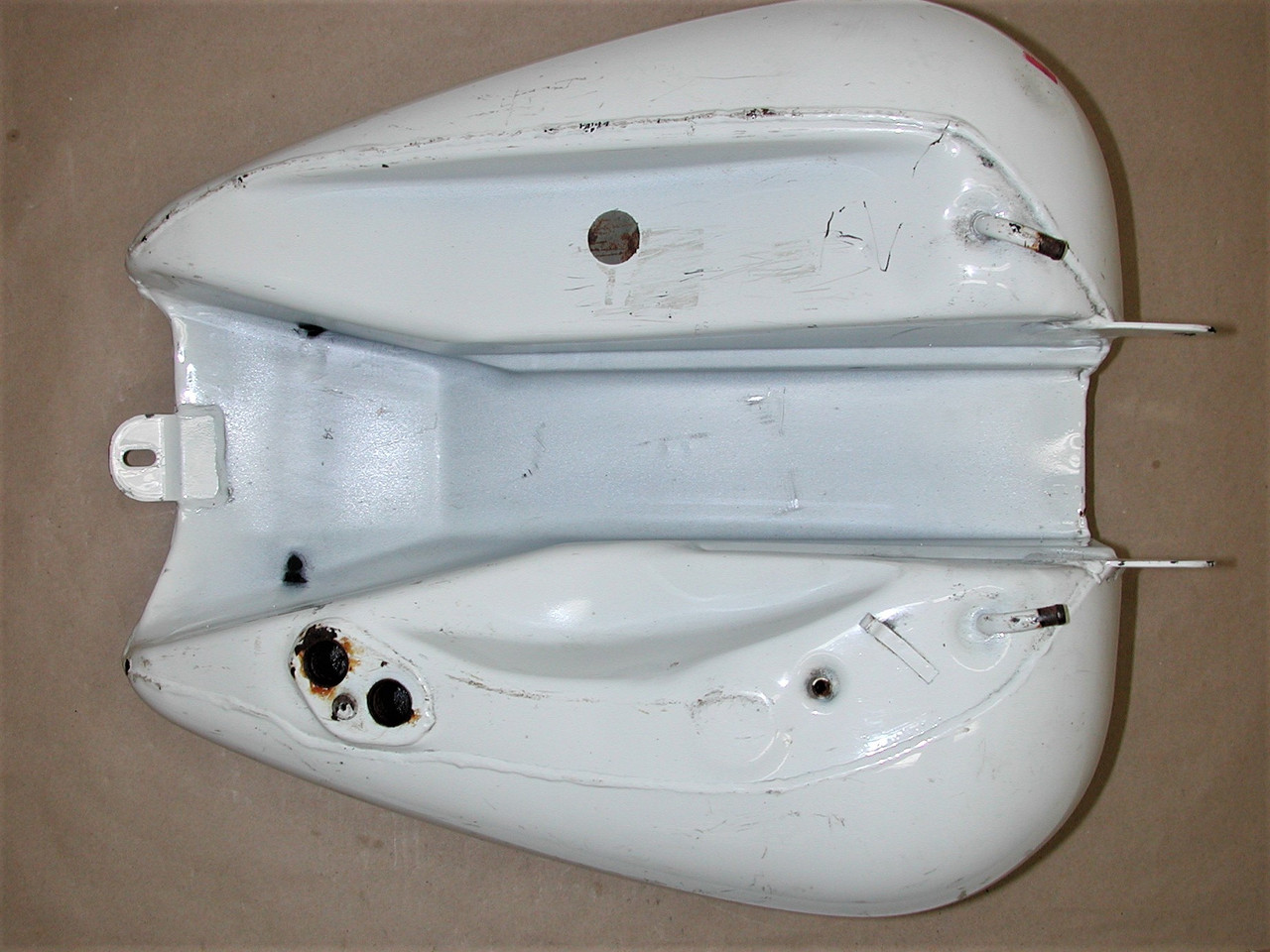HARLEY DAVIDSON Road King FLHRI 2000-2003 OEM Motorcycle Fuel Gas Tank P/N: 61268-00