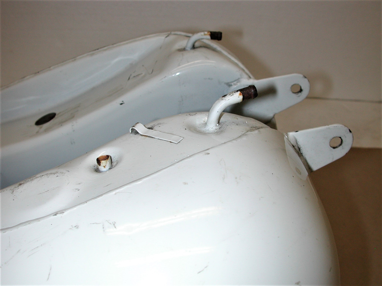 HARLEY DAVIDSON Road King FLHRI 2000-2003 OEM Motorcycle Fuel Gas Tank P/N: 61268-00