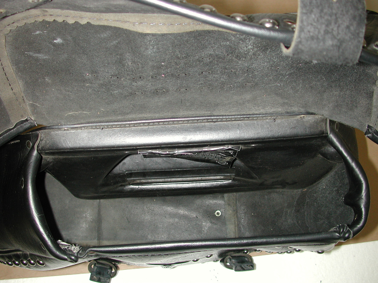 HARLEY DAVIDSON Softail Heritage Classic 2000 -2008 FLSTC OEM Saddlebags