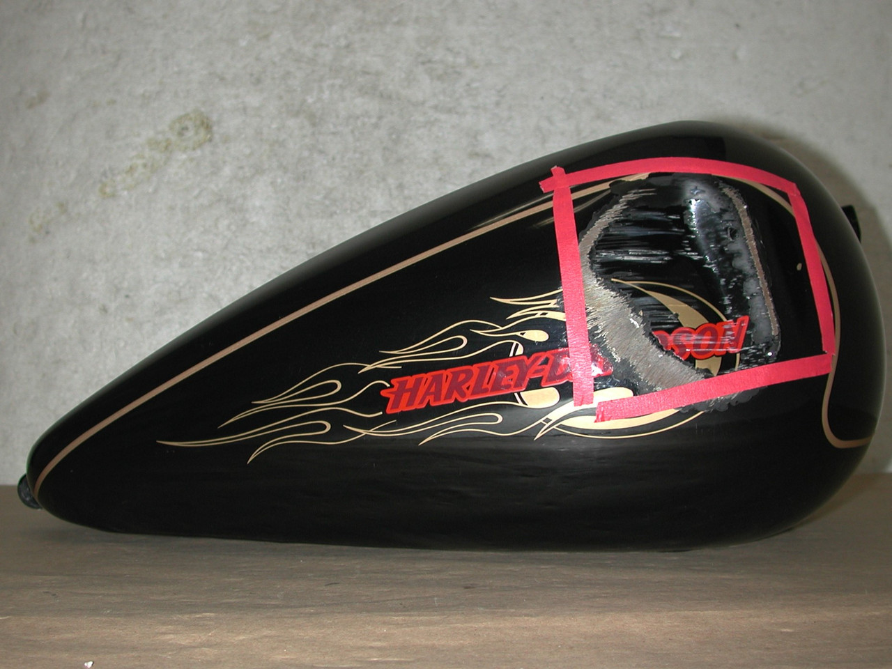 HARLEY DAVIDSON DYNA Wide Glide 1997-2003 FXDWG OEM 61039-96 Fuel Gas Tank