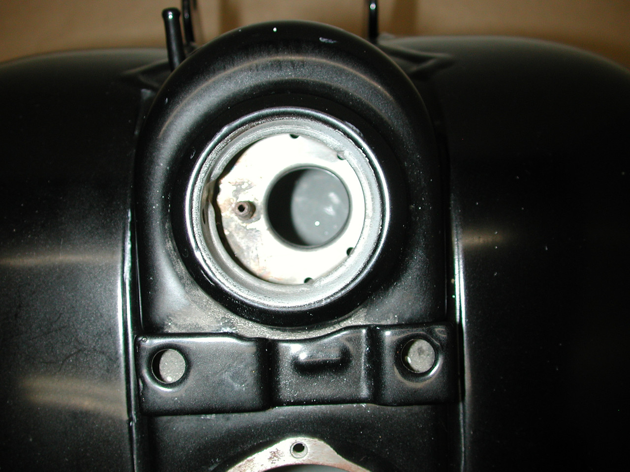 HARLEY DAVIDSON DYNA Super Glide FXD 1997-2003 OEM 61267-97 Fuel Gas Tank