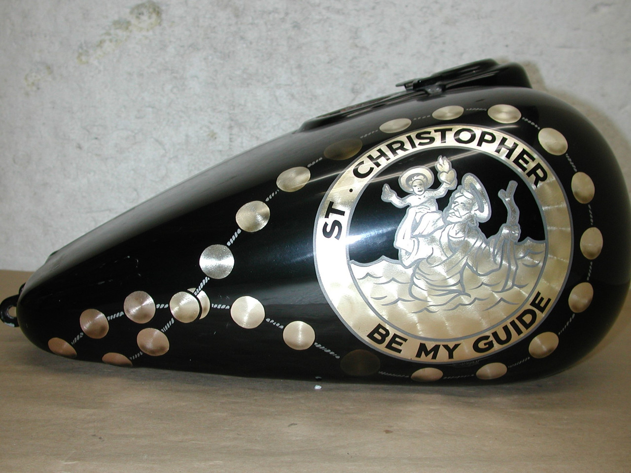 HARLEY DAVIDSON DYNA Super Glide FXD 1997-2003 OEM 61267-97 Fuel Gas Tank