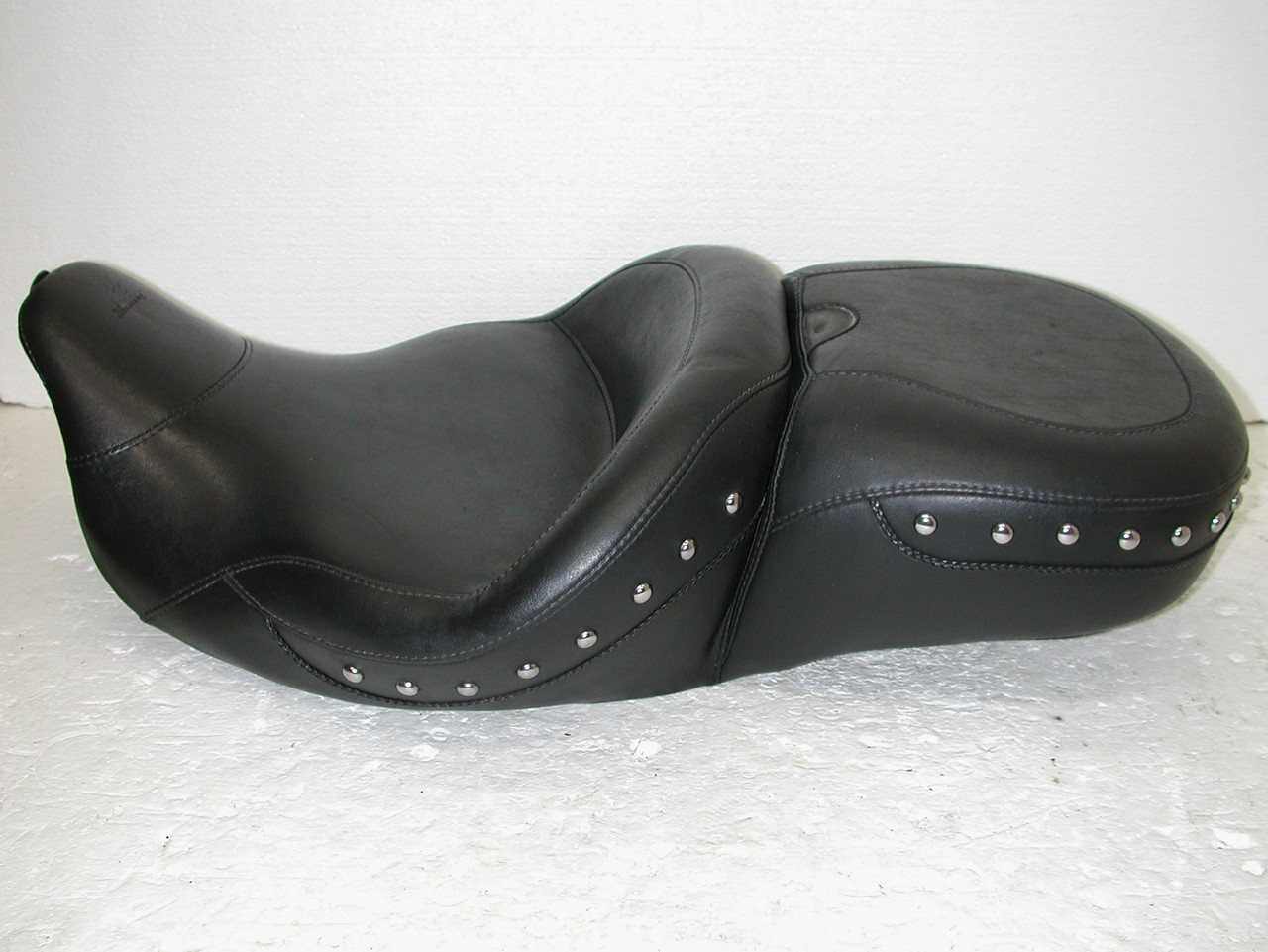 Mustang 79579 For Harley Davidson Road King FLHR/X/T/TR 08-25 Super Touring Seat