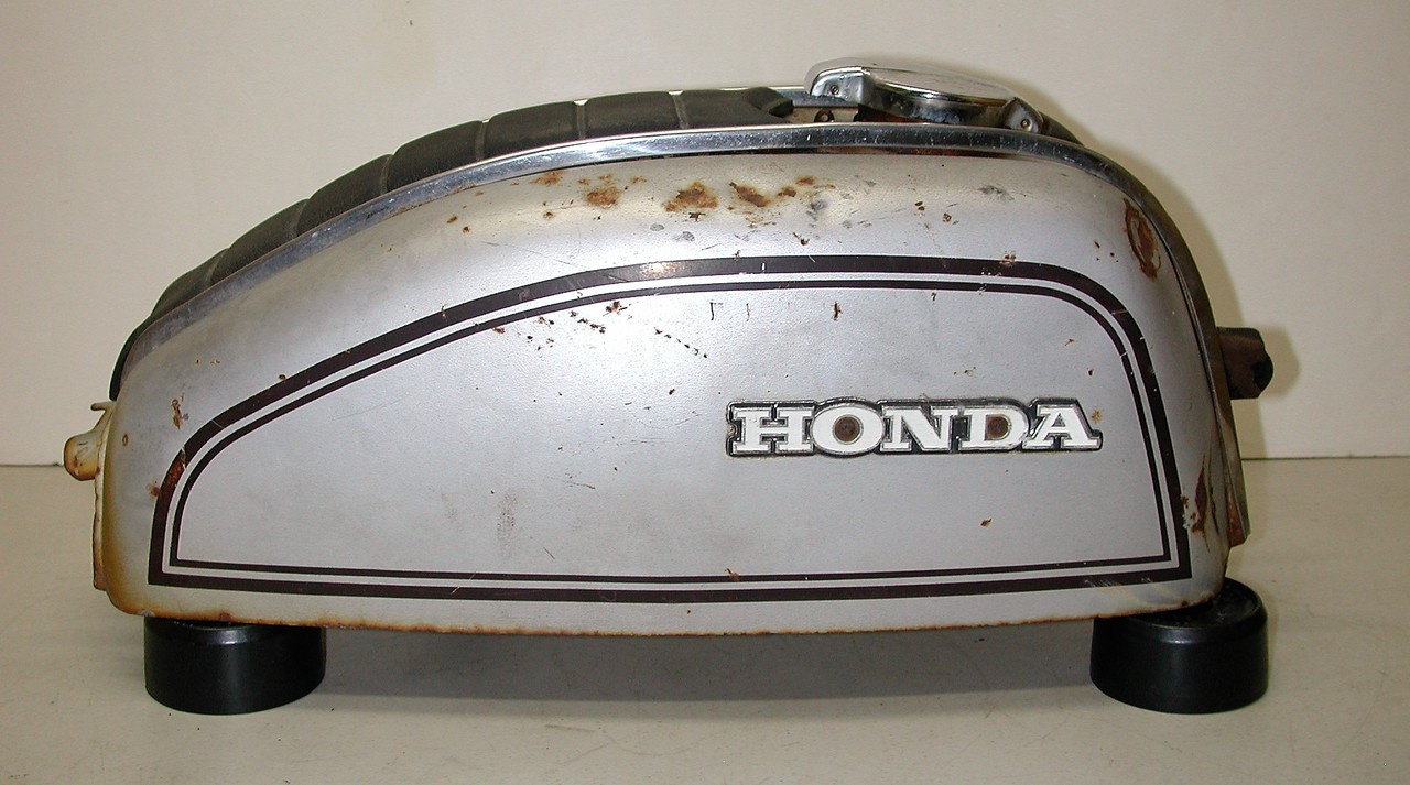 Vintage HONDA 1973 CB200 OEM Motorcycle Fuel Gas Tank