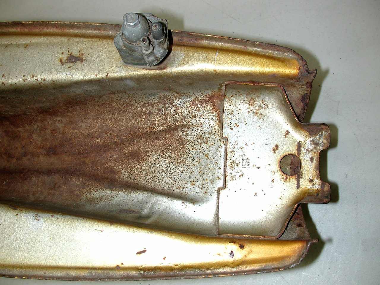 Vintage  HONDA 1973-1976 CB200 OEM 17500-354-000UI Motorcycle Fuel Gas Tank