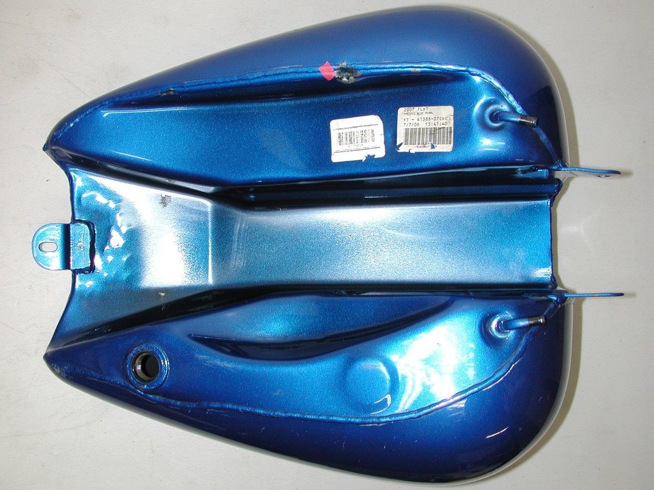 HARLEY DAVIDSON 2003-2007 FLHT Electra Glide  OEM 61388-07CHC Fuel Gas Tank