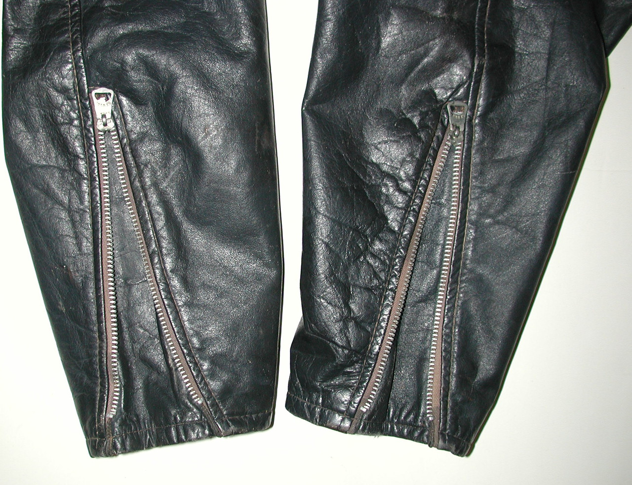 Vintage Cafe Racer Men's Black Leather Motorcycle Biker Jacket Size:46