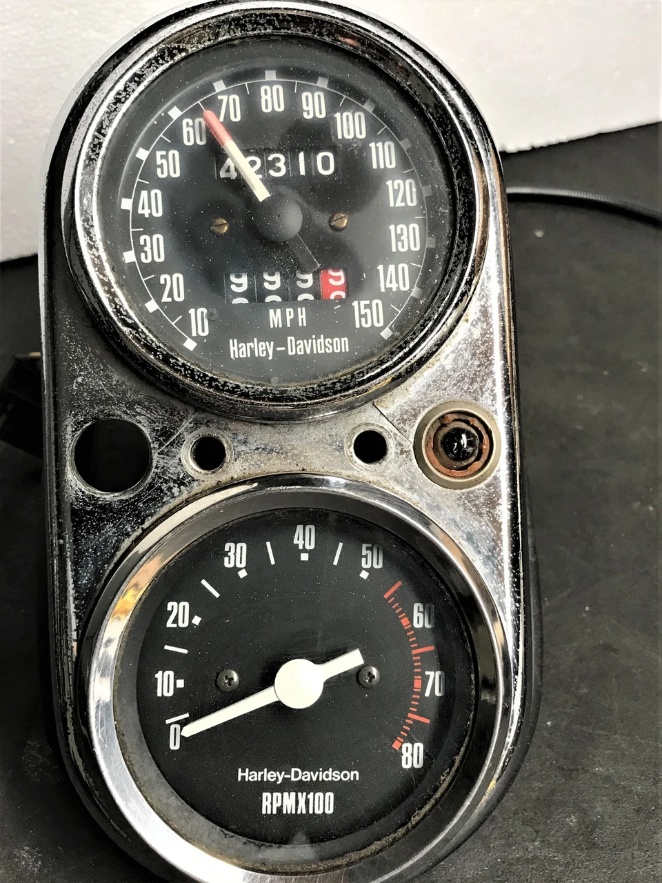 Vintage HARLEY DAVIDSON Shovelhead OEM 71301-77 Speedometer & Tachometer