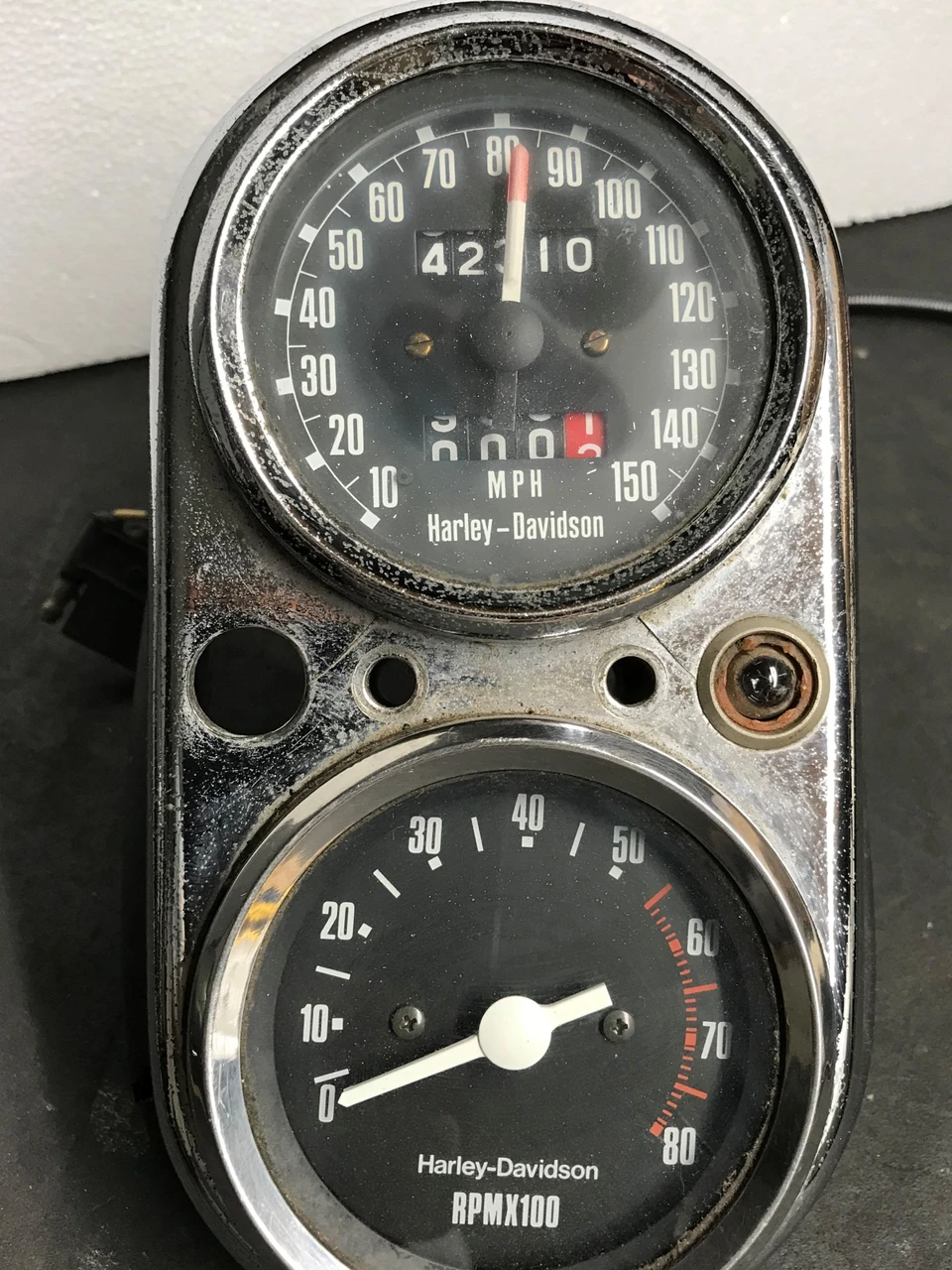 Vintage HARLEY DAVIDSON Shovelhead OEM 71301-77 Speedometer & Tachometer