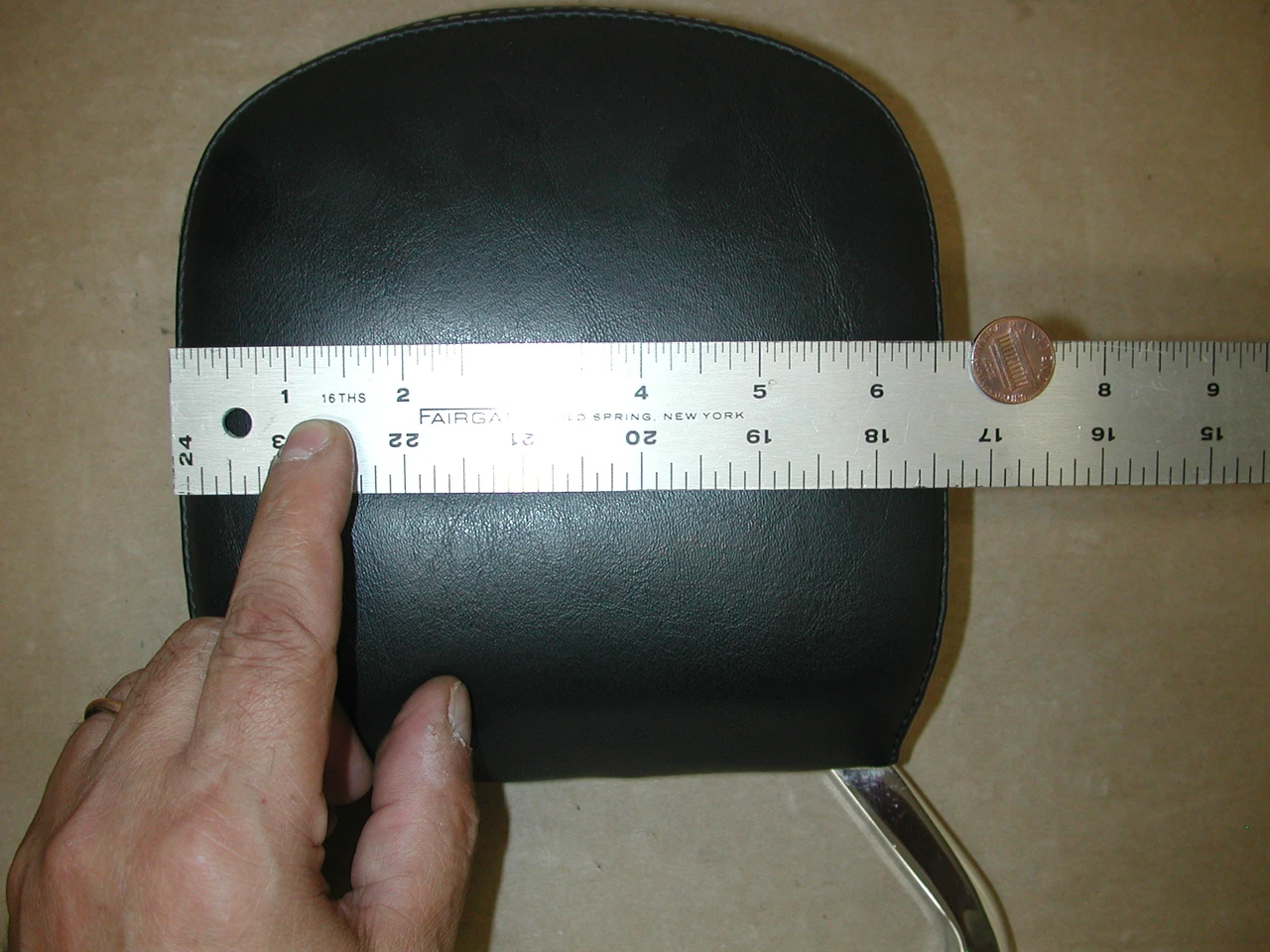 Harley Davidson DYNA OEM Detachable Backrest Luggage Rack Sissy Bar