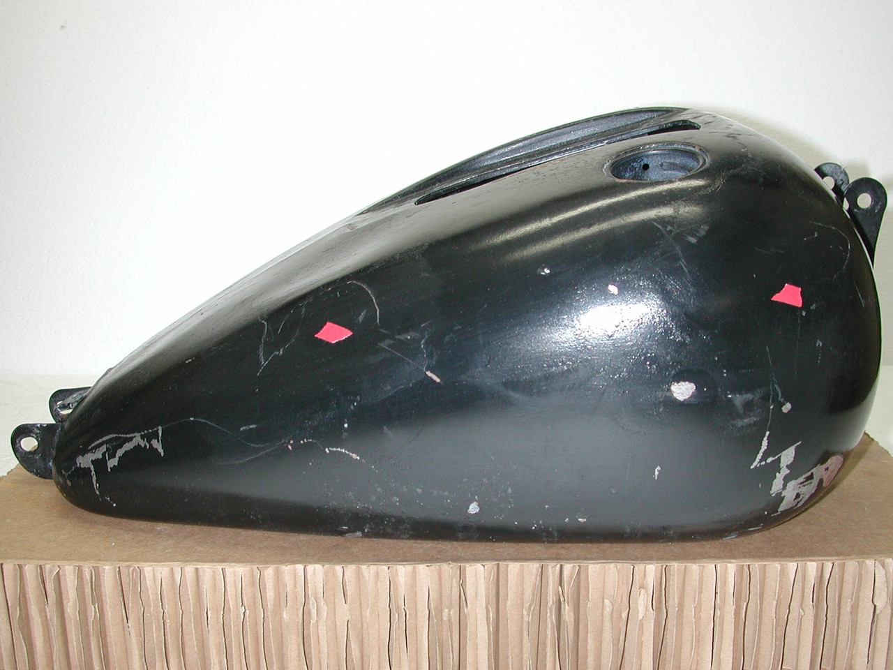 HARLEY HARLEY DAVIDSON DYNA 2016 FXD Black OEM Motorcycle Fuel Gas Tank