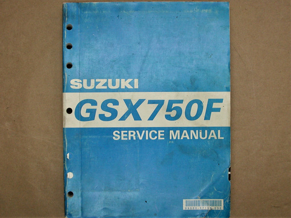 SUZUKI 1999-2004 GSX750FOEM Service Manual 99500-37106-03E