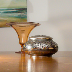 Leaves of Silver Round Urn - Extra Small