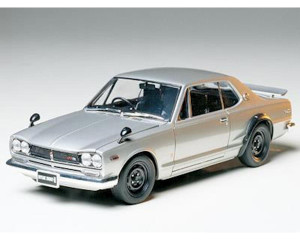 Tamiya 1/24 Nissan Skyline 2000 GT-R Model Kit Tamiya 1/24 Nissan Skyline 2000 GT-R Model Kit