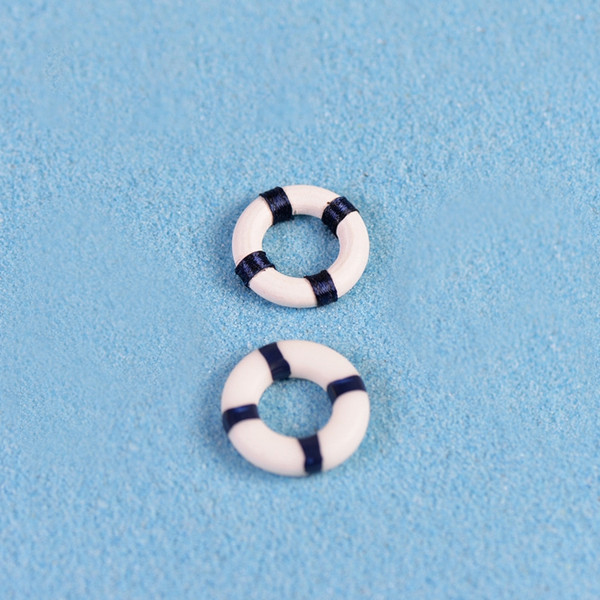 2 PCS Mini Lifebuoy Beach Seaside Model Material