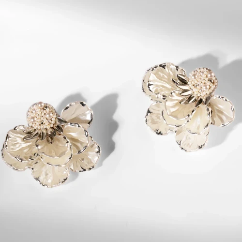 Wally Earrings_ Silver