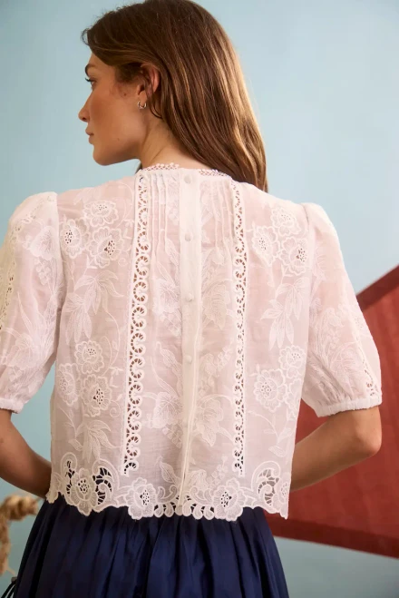 Ousie Top_ White 