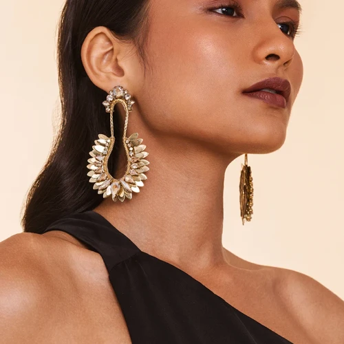 Nior Earrings_ Gold