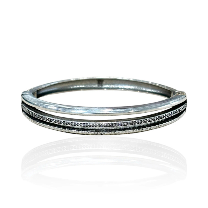 Lumiere Pave Bangle_ Vintage Silver