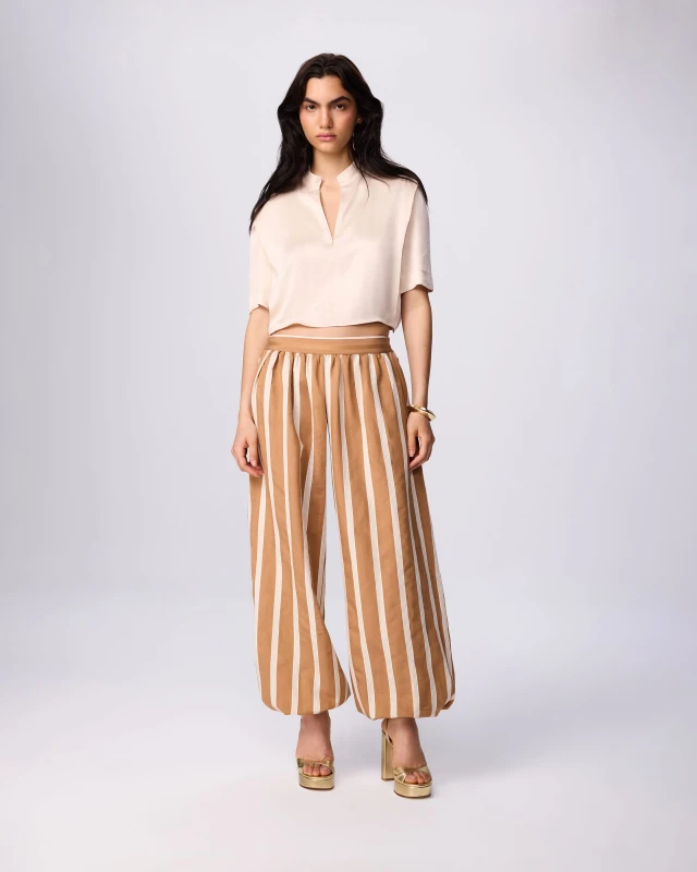 Phaenna Shoulder Pleat Tee_ Ivory