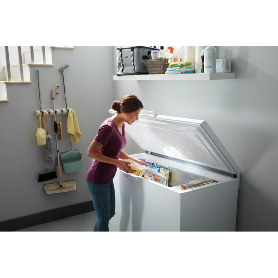 Whirlpool® 16 Cu. Ft. Convertible Chest Freezer with 3 Storage Levels WZC5216LW