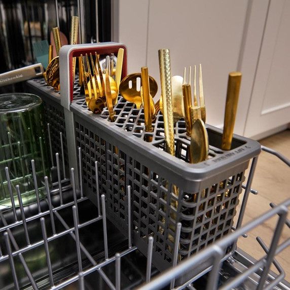 Kitchenaid® 360° Max Jets™ Third Rack Dishwasher with ProDry™ System, 44 dBA KDTS424SBE