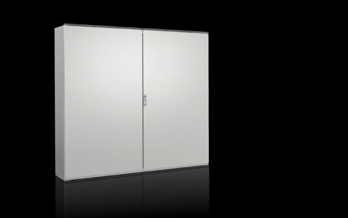 SE 5867600 | Free-standing/ Floormount sheet steel enclosure with stable enclosure body, two integral mounting levels, internally fastened rear panel and door. Roof and sides from a single piece with roll-formed frame and solid bottom. Enclosure widtImage_1