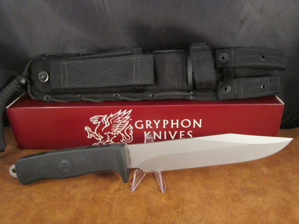 Gryphon M 35 Survival Knife, box and sheath