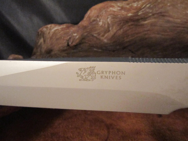 Gryphon M35 knife with custom sheath