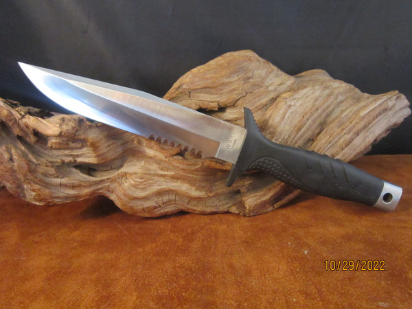 1995 SW 980 Large Hunting Knife