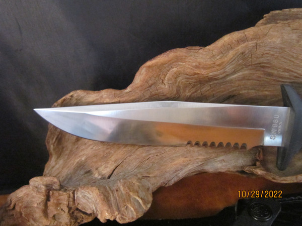 1995 SW 980 Large Hunting Knife