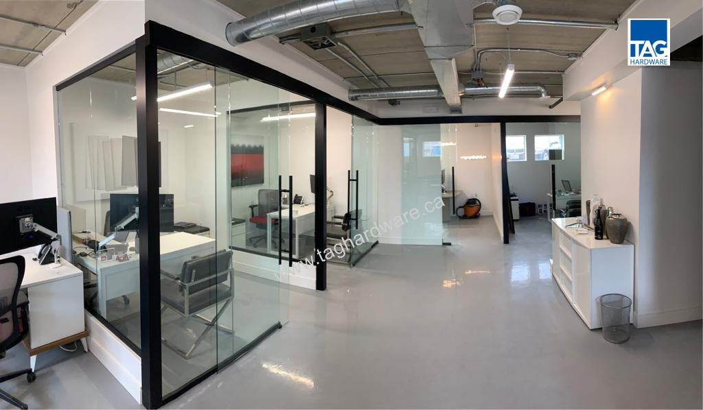 SLEZ80ST-DS  Double Sliding 80KG Square w/Cladding