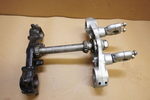 Set of fork yokes - Τιμονοπλακες XRV750 RD07