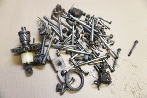 Set of various engine parts - Διαφορα ανταλλακτικα κινητηρα TZR250 1KT/2MA