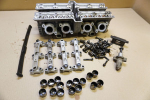 Cylinder head - Κεφαλη κινητηρα FZR400 1WG