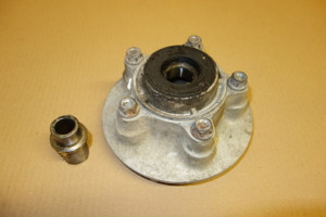 Sprocket carrier - Γραναζιερα  GSF250 BANDIT