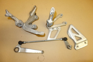 Set of driver's footrests - Μασπιε οδηγου  GSXR1000 K1