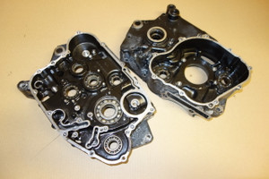 Set of engine cases -  Κασες κινητηρα KLR250