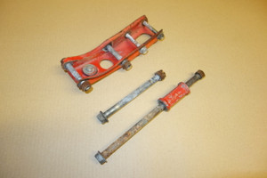 Set of engine mounts -  Βασεις κινητηρα  XL250 R