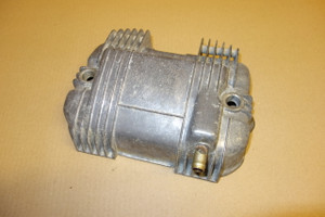Cylinder head cover - Καπακι κεφαλης CB250N