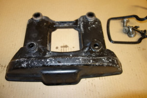 Cylinder head cover  - Καπακι κεφαλης κινητηρα KLR 600