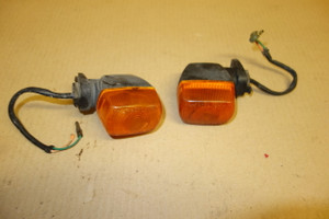 Rear set of indicators  - Πισω φωτα φλας AX-1 250