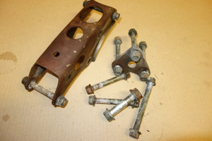 Set of engine mounts -   Βασεις κινητηρα XT600 E