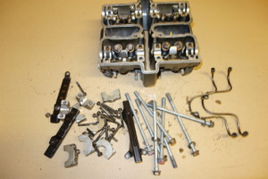 Cylinder head -   Κεφαλη κινητηρα KLE500